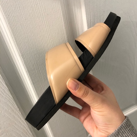 VINCE leather slides - Picture 7 of 9